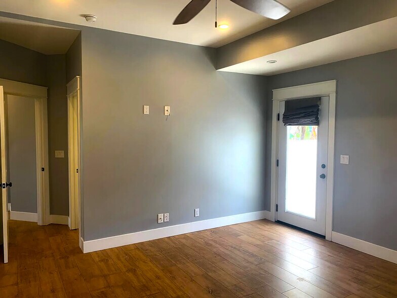 More Photos Of 1534 Manhattan Beach Blvd, Manhattan Beach Apartments For Sale