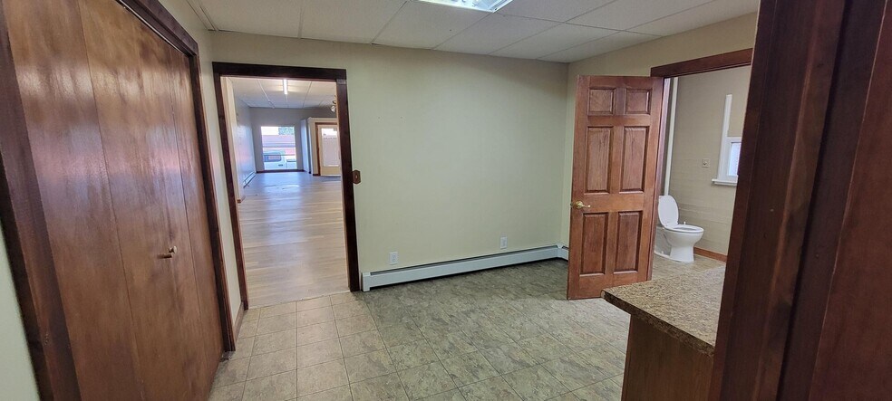 More Photos Of 305 Erie Ave, Saint Marys Office For Lease