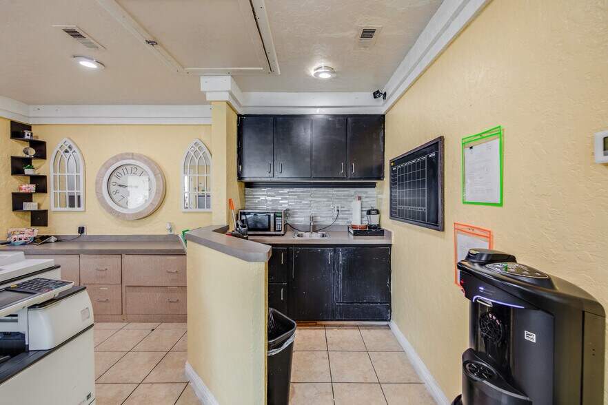 More Photos Of 602-710 Wimbledon Dr, Lodi Apartments For Sale