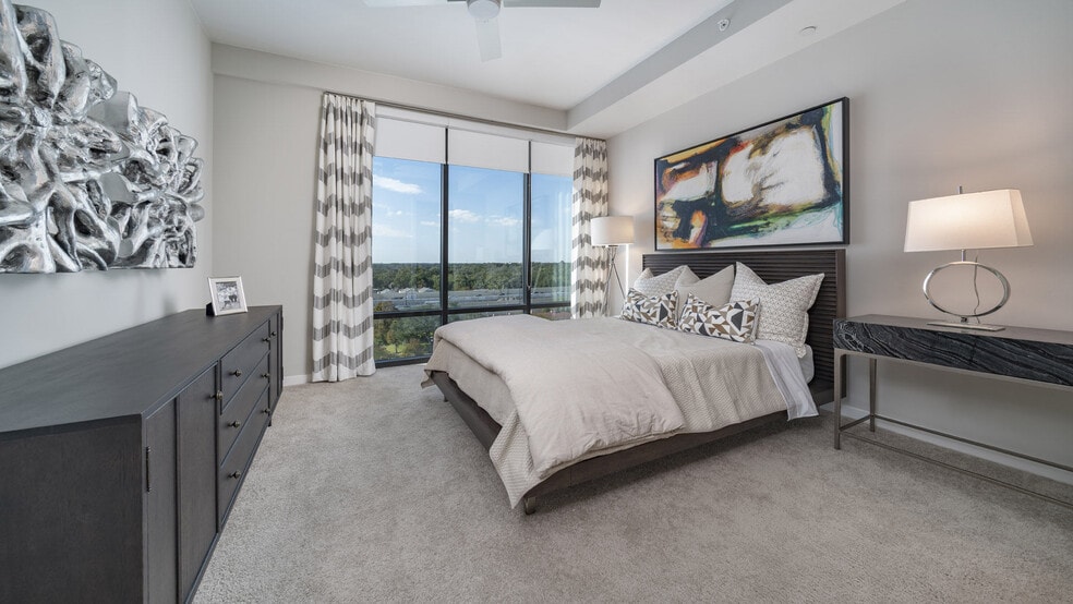 More Photos Of 295 NE Ivanhoe Blvd, Orlando Apartments For Lease