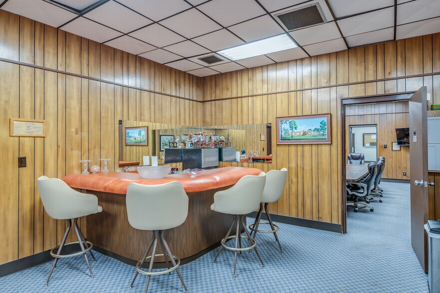 More Photos Of 555 Eastern Blvd, Montgomery Lodge Meeting Hall For Sale