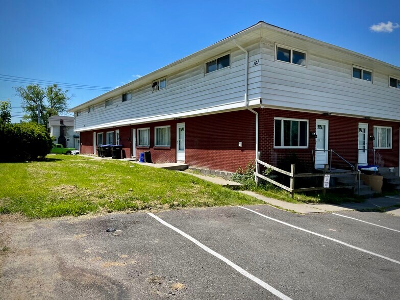 More Photos Of 101 Hooper Rd, Endicott Apartments For Sale