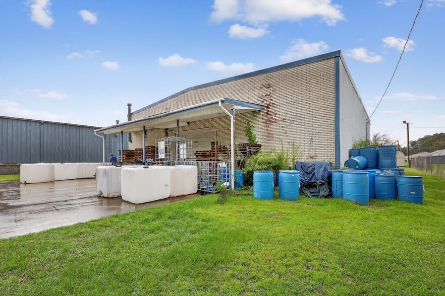 More Photos Of 305 Crump St, Goldsboro Warehouse For Sale