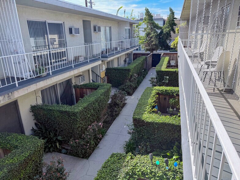 More Photos Of , Los Angeles Multifamily For Sale