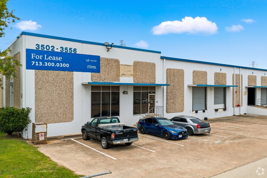 More Photos Of 3404-3556 Yale St, Houston Unknown For Lease