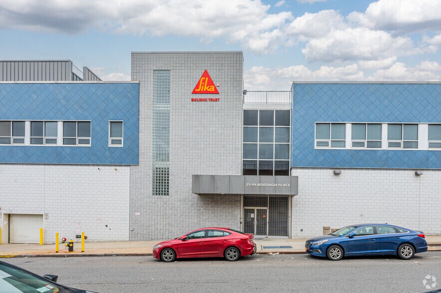 More Photos Of 2544 Borough Pl, Woodside Warehouse For Sale