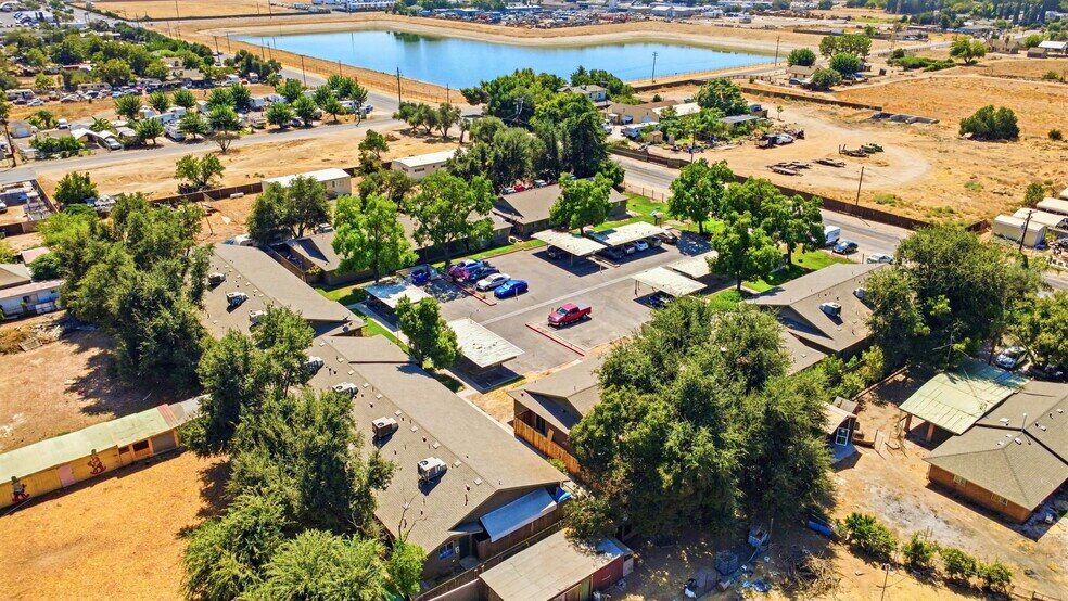 More Photos Of 1262 N Marks Ave, Fresno Apartments For Sale