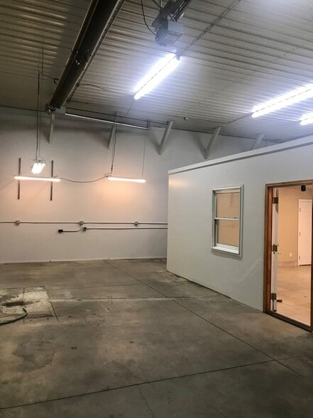 More Photos Of 5731 Bueno Dr, Fort Collins Warehouse For Lease