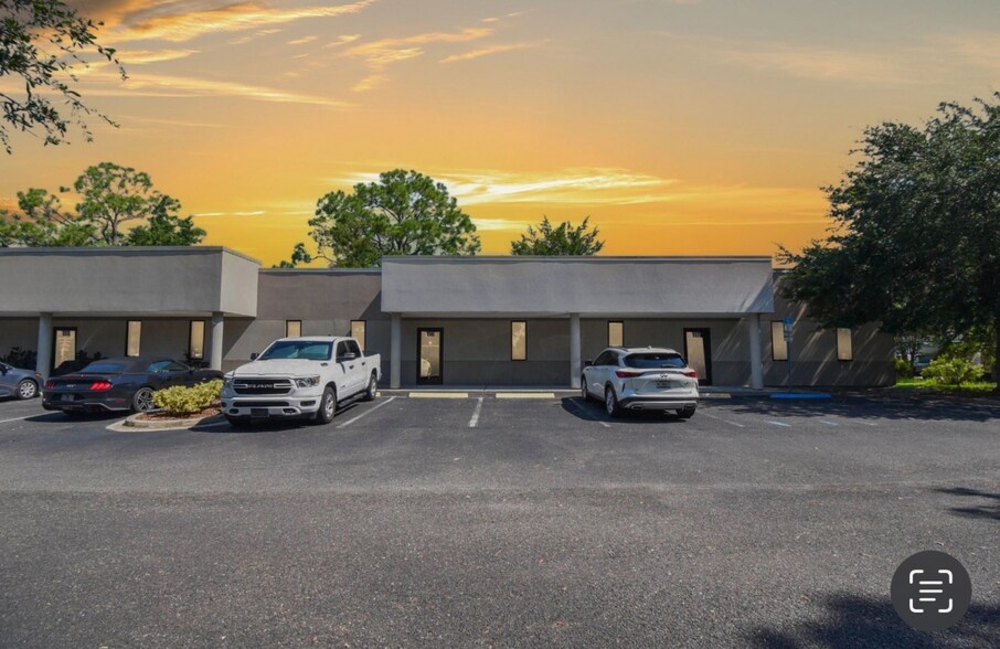 Primary Photo Of 1740 Tree Blvd, Saint Augustine Medical For Lease