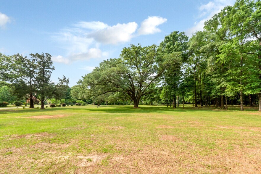 More Photos Of 5725 Jarrett Rd, Prichard Lodge Meeting Hall For Sale