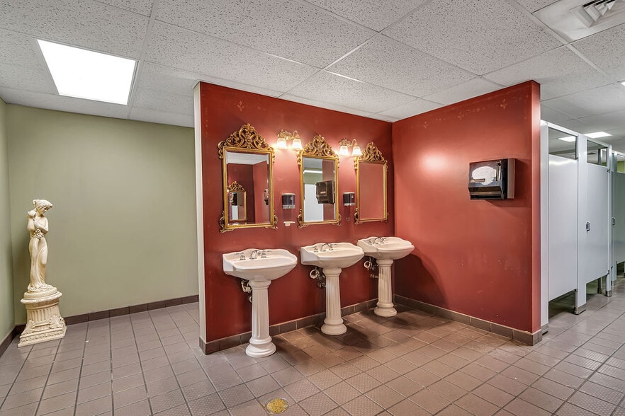More Photos Of 2527 State Highway 248, Branson Lodge Meeting Hall For Sale