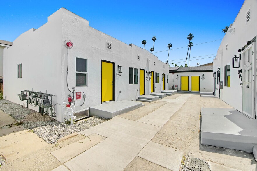 More Photos Of 5926 S Hoover St, Los Angeles Apartments For Sale