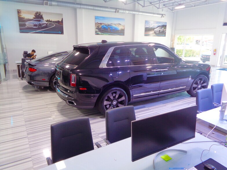 More Photos Of 3749 N Federal Hwy, Pompano Beach General Retail For Lease