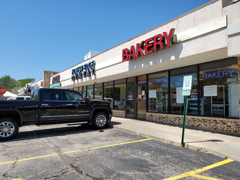 More Photos Of 1710-1772 W Algonquin Rd, Schaumburg Unknown For Lease