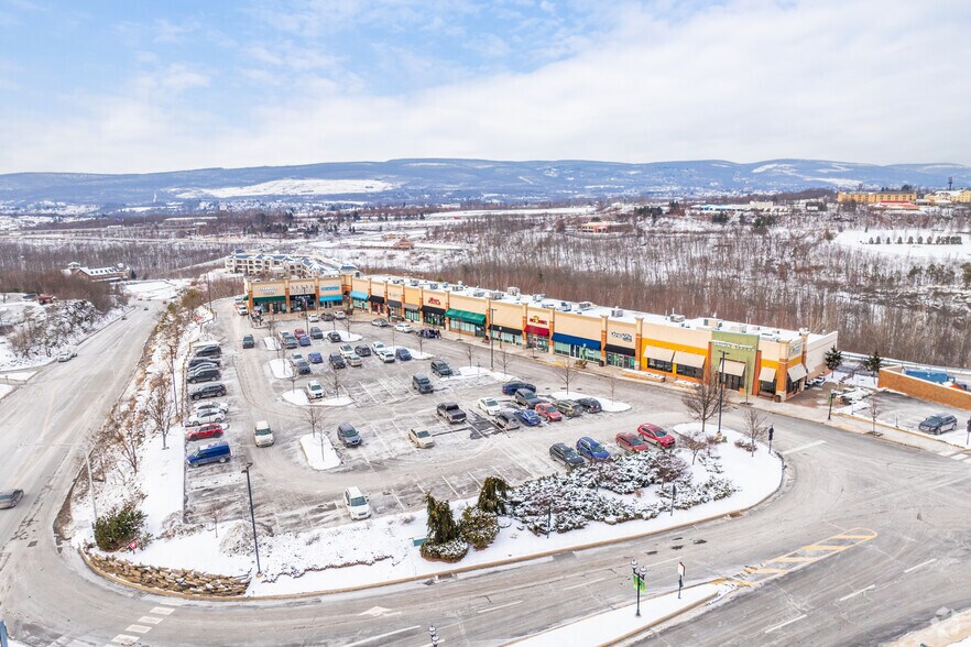 More Photos Of I-81 @ I-81 & Davis St, Moosic Unknown For Lease