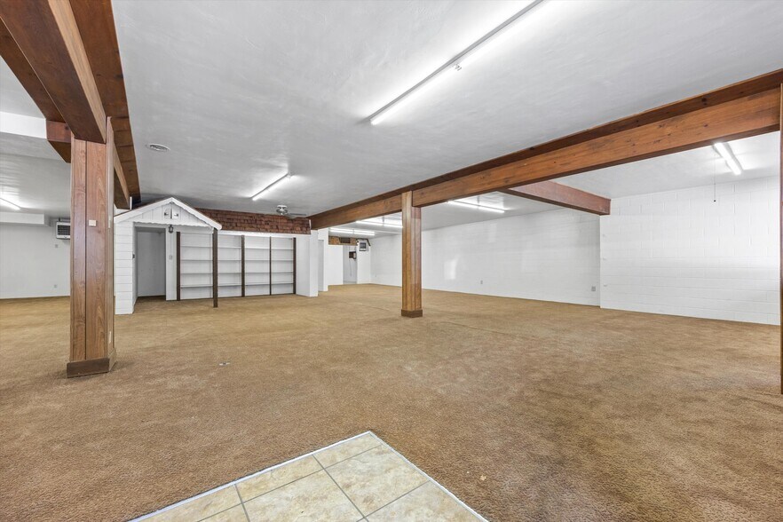 More Photos Of 16 Tobias St, Kernville Storefront Retail Residential For Sale