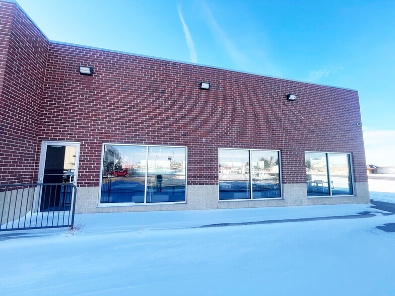 More Photos Of 527 E Highway 20, Valentine Fast Food For Sale