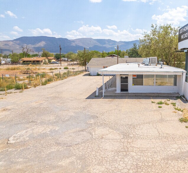 More Photos Of 1640 N White Sands Blvd, Alamogordo General Retail For Sale