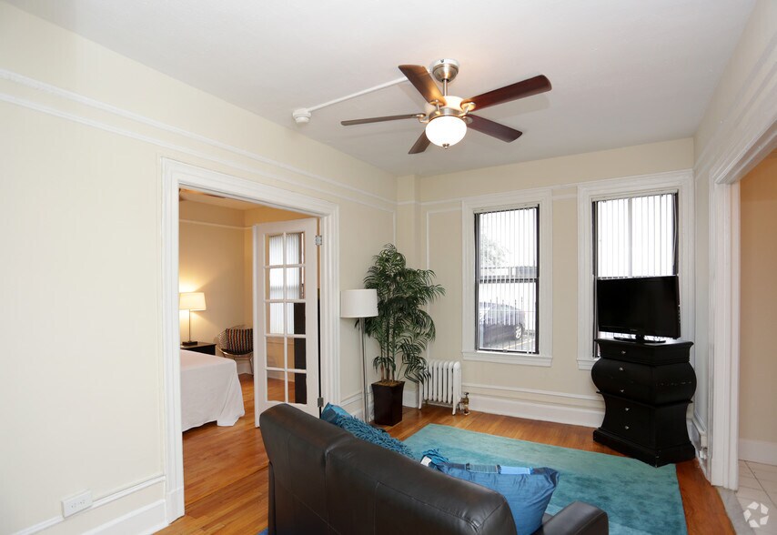 More Photos Of 1616 16th St NW, Washington Apartments For Sale