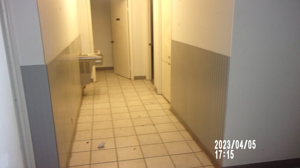 More Photos Of 1656 Martin Luther King Blvd N, Greenville Department Store For Sale