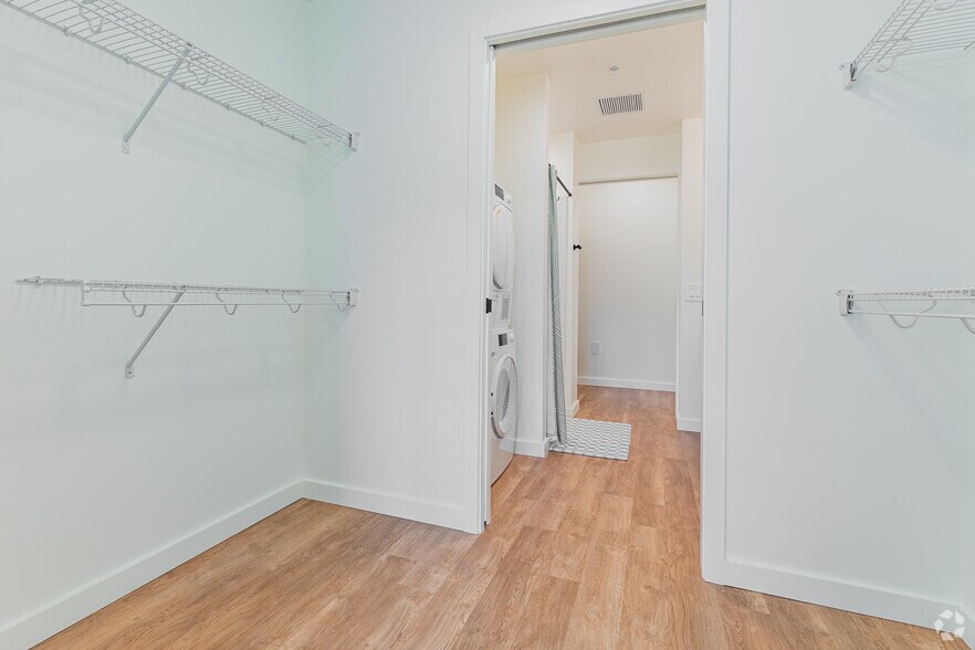 More Photos Of 550 SE Martin Luther King Jr Blvd, Portland Apartments For Lease