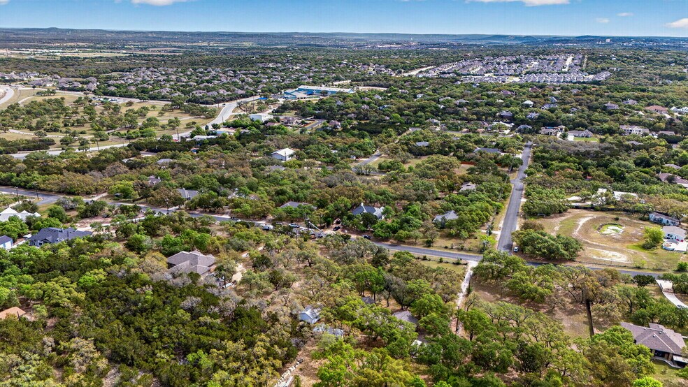 More Photos Of 27217 Okent Dr, San Antonio Flex For Sale