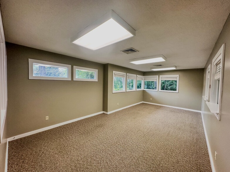 More Photos Of 8028 Myrtle Trace Dr, Conway Medical For Lease