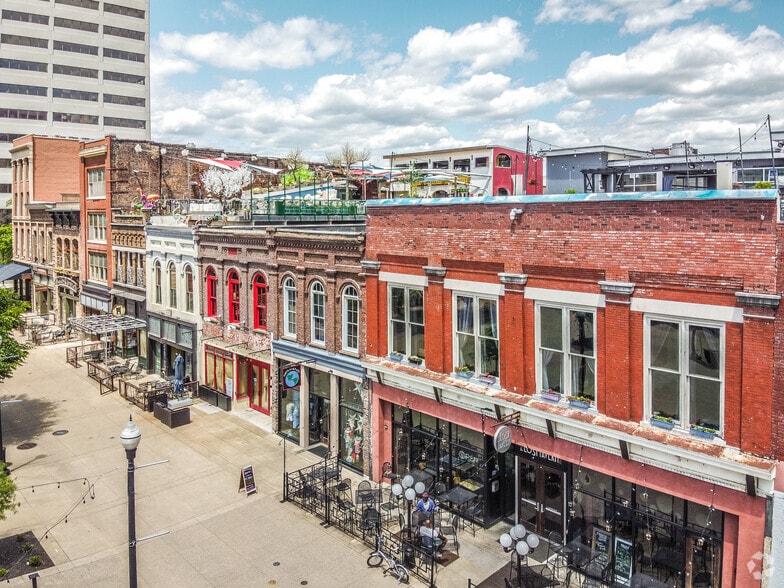 Primary Photo Of 4 Market Sq, Knoxville Office For Lease