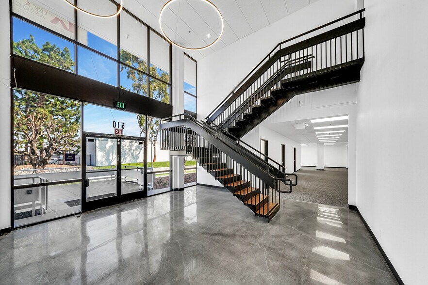 More Photos Of 510 W Carob St, Compton Manufacturing For Lease