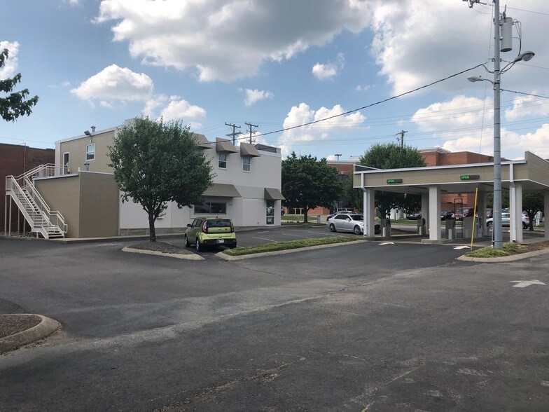 More Photos Of 2001 Glen Echo Rd, Nashville Office For Sale