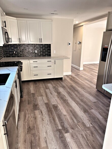 More Photos Of 44 Montvale Ave, Stoneham Office Residential For Sale