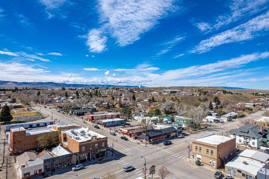 More Photos Of 201 S 4th St, Glenrock Storefront For Sale