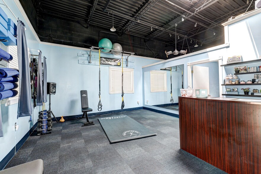 More Photos Of 8 Music Fair Rd, Owings Mills Flex For Sale