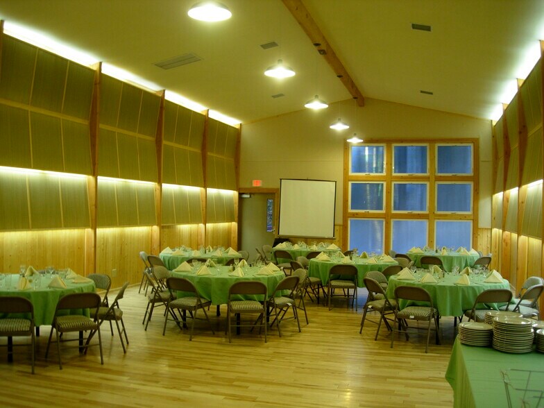 More Photos Of 6979A CA-140 Hwy, Midpines Hotel For Sale