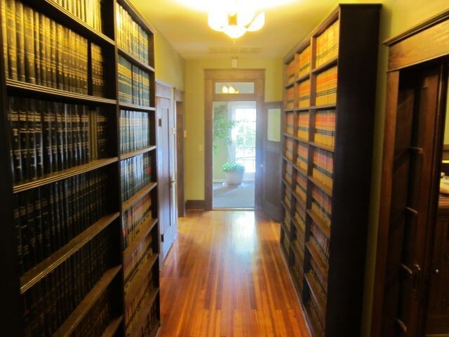 More Photos Of 524 S Seguin Ave, New Braunfels Office For Lease