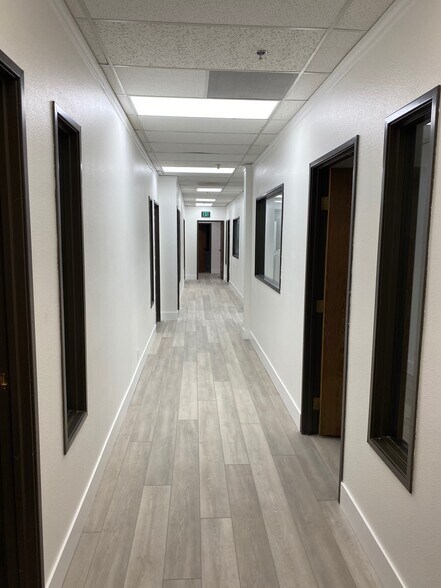 More Photos Of 23293 S Pointe Dr, Laguna Hills Medical For Lease