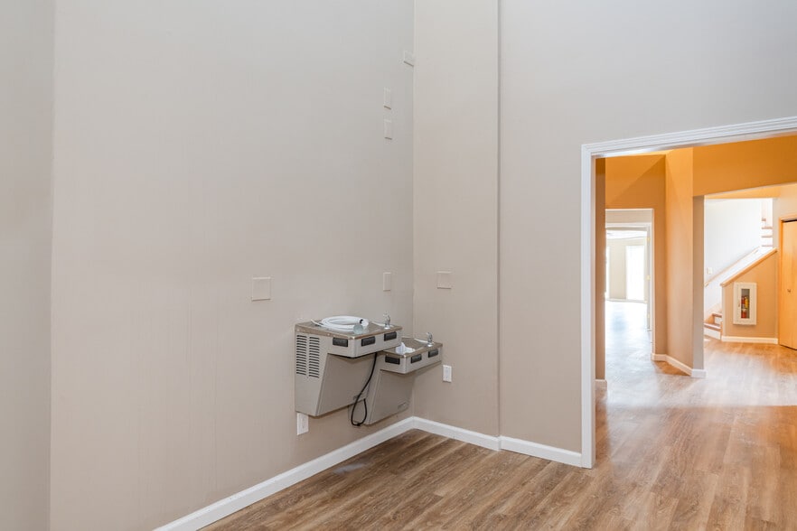 More Photos Of 6750 Brandt Pike, Huber Heights Medical For Lease