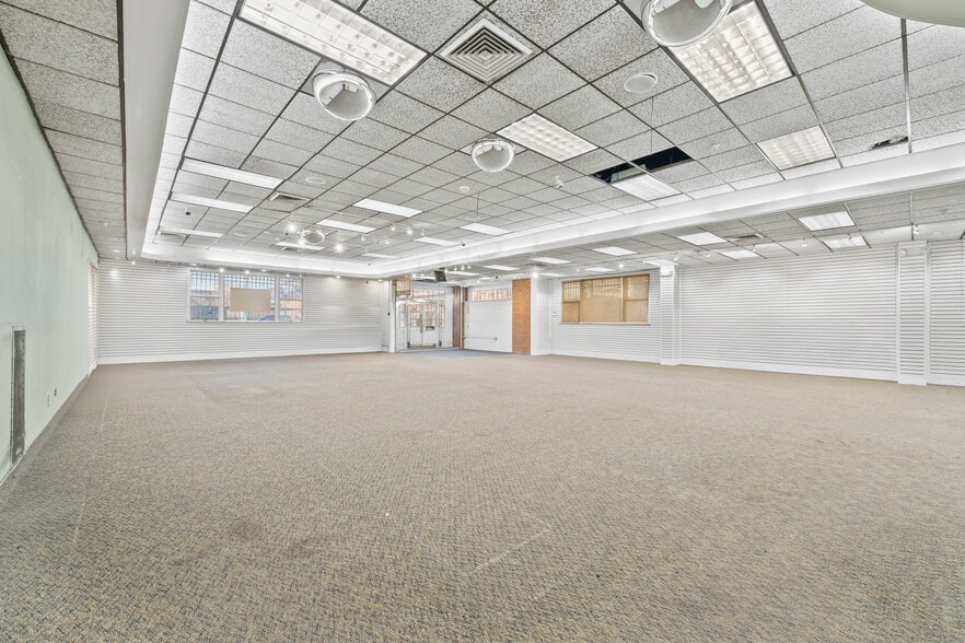 More Photos Of 861-863 Broadway, Bayonne General Retail For Sale