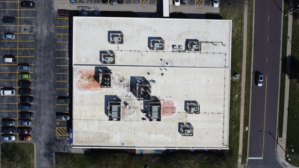 More Photos Of 9221 Quivira Rd, Overland Park Medical For Sale