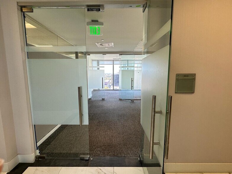 More Photos Of 150 SE 2nd Ave, Miami Coworking Space