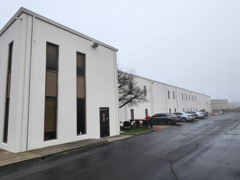 More Photos Of 4050 Pell Cir, Sacramento Warehouse For Sale