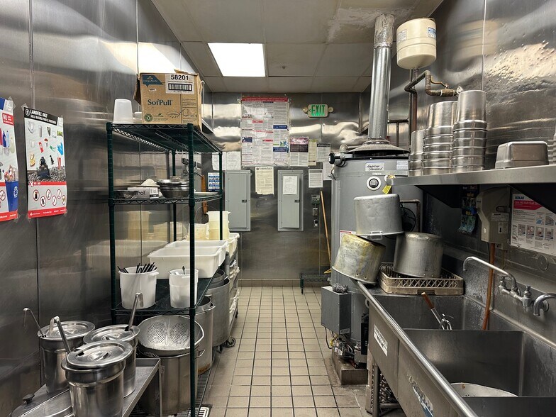 More Photos Of 9225 Las Tunas Dr, Temple City Storefront For Sale