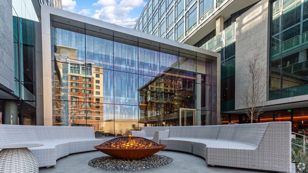 More Photos Of 1103 Lake Washington Blvd N, Renton Office For Sale