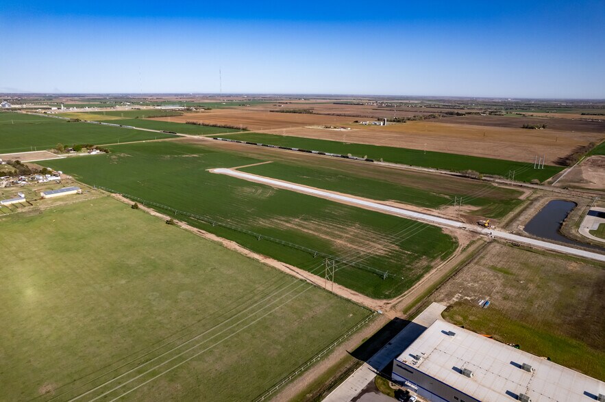 More Photos Of 135th, Maize Land For Sale