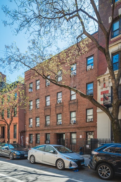 More Photos Of 206-208 W 21st St, New York Apartments For Sale