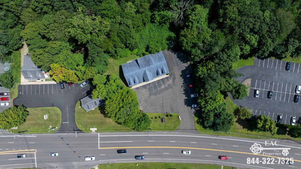 More Photos Of 238 Monroe Tpke, Monroe Medical For Lease