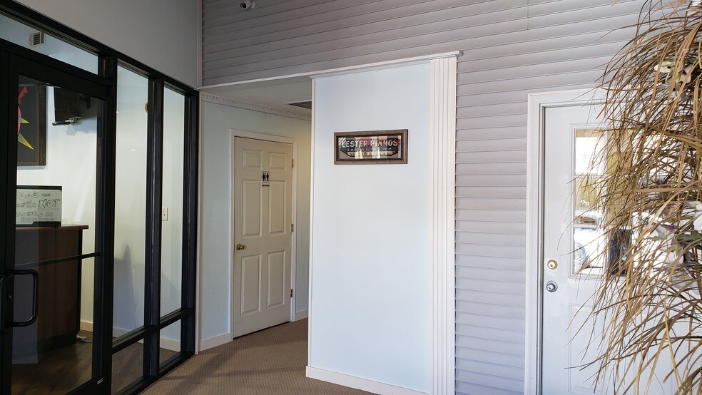 More Photos Of 34 W Main St, Hamlet Office For Lease