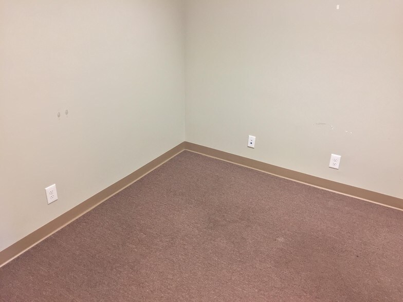 More Photos Of 2700 N Bellflower Blvd, Long Beach Medical For Lease