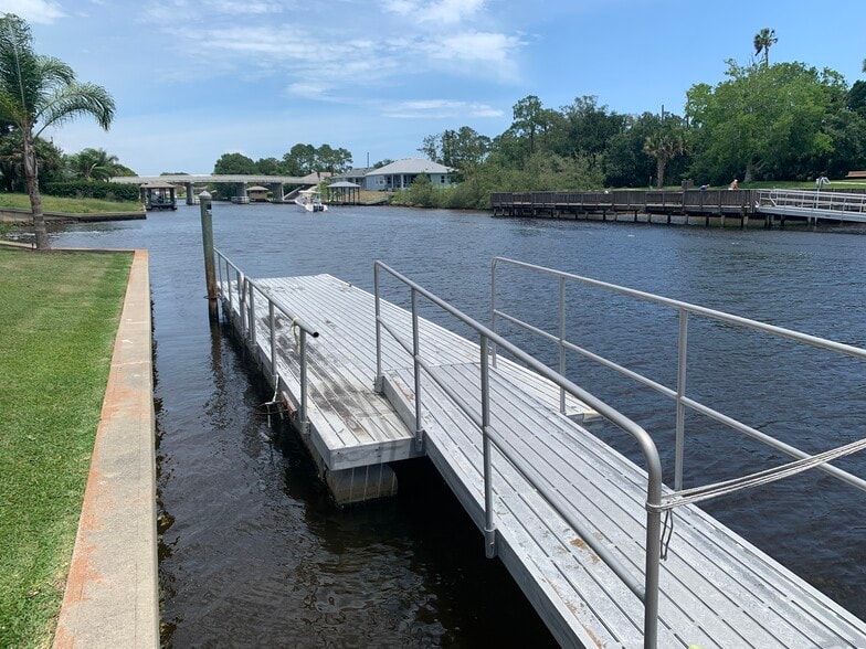 More Photos Of 1 Yacht Club Dr, Palm Coast Restaurant For Sale