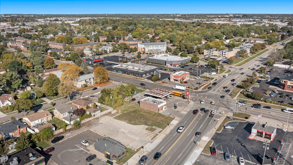 More Photos Of 4703 N Crooks Rd, Royal Oak Fast Food For Sale